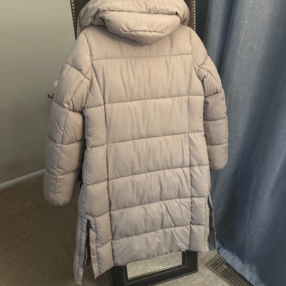 Coat - Picture 2 of 6
